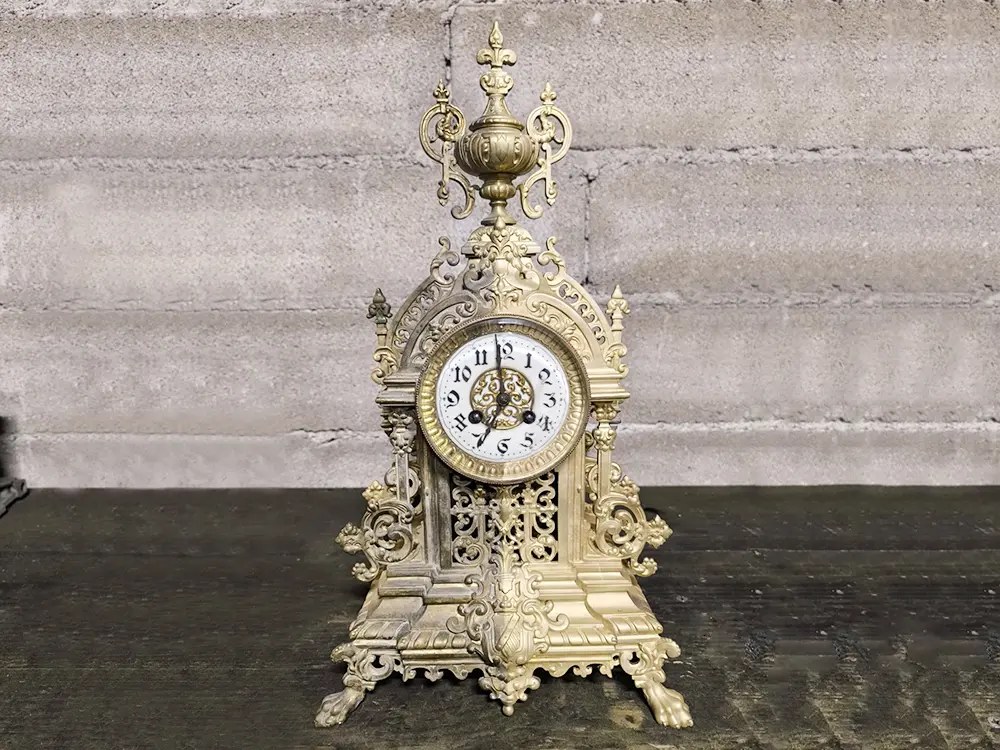 Antiques artifacts collectibles laser cleaning restoration